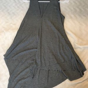 Asymmetric flowy cotton on top nwot